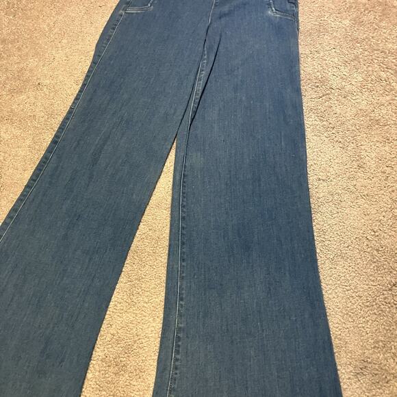 Express Womens Wide Leg Mid Rise Flare Jeans Medium Wash Size 0 1970s Hippie - Picture 8 of 14
